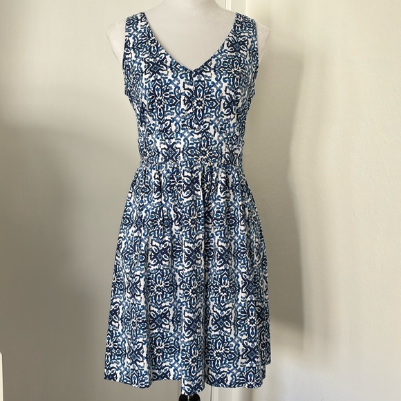 MILLY Dress Design Nation Blue White Mosaic Mallorca Tile Print Fit Flare Size 4 - Picture 1 of 8